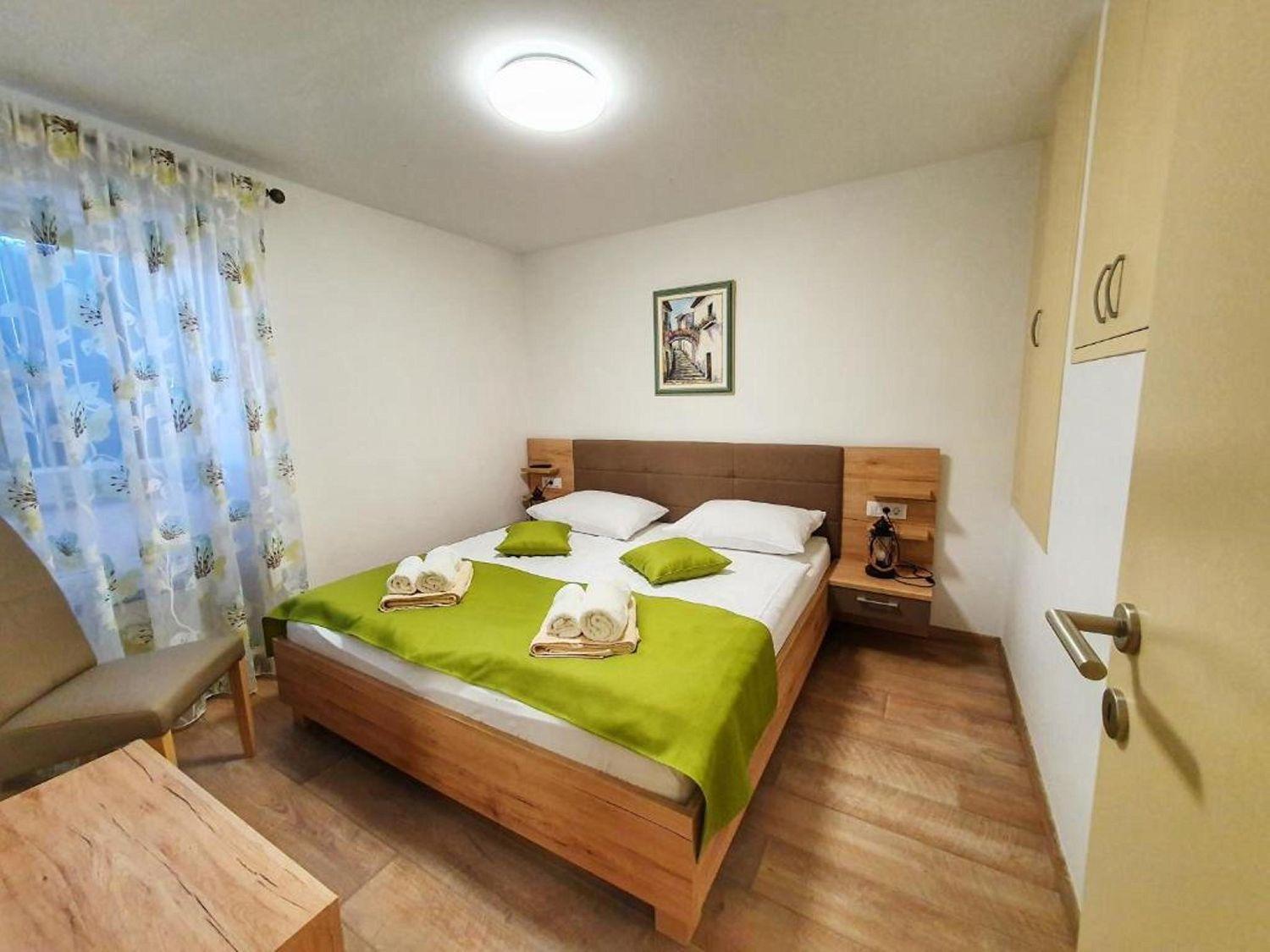 Komfortables Mit Whirlpool, Pool, Klima, Privater Terrasse - Nur 5 Km Bis Porec